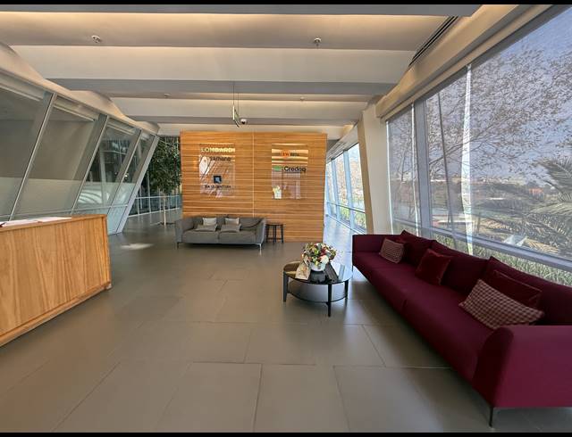 945M² OFFICE TO LET IN PARKTOWN